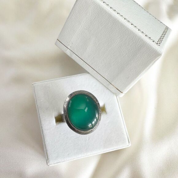 Sterling Silver Green Onyx Ring – Oval Stone, Size 7.25 - Picture 1 of 7